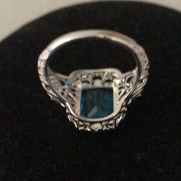 - Silver/Blue Rlng - Picture 4 of 6